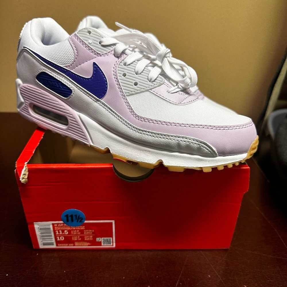 Nike Womens White Air Max 90 DX3316-100 Fashion Sneaker Shoes Size US 11.5